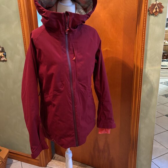 Strafe Water Resistant Hooded Ski Jacket Woman's - Picture 2 of 15